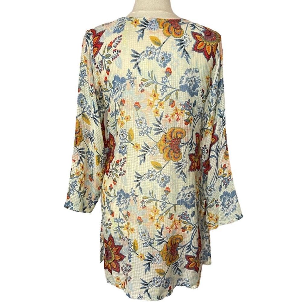 βSOLDβRAJ Lightweight Floral PullOver Swimsuit Cover Up - Picture 5 of 9